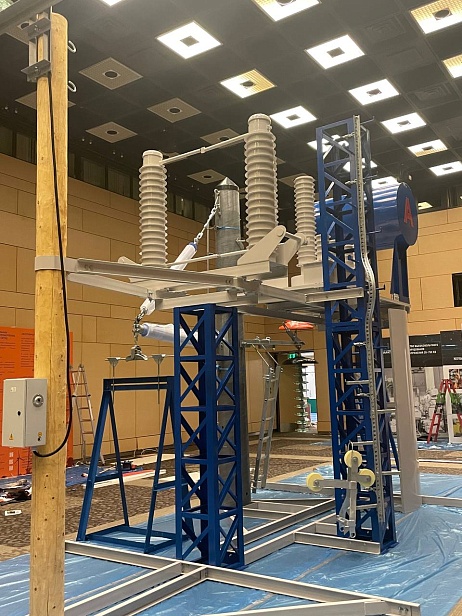 г. Москва. ООО ПО «ФОРЭНЕРГО» представляет обучающий тренажер "ПА-МТР02" на выставке г. Москва. ООО ПО «ФОРЭНЕРГО» представляет обучающий тренажер "ПА-МТР02" на выставке